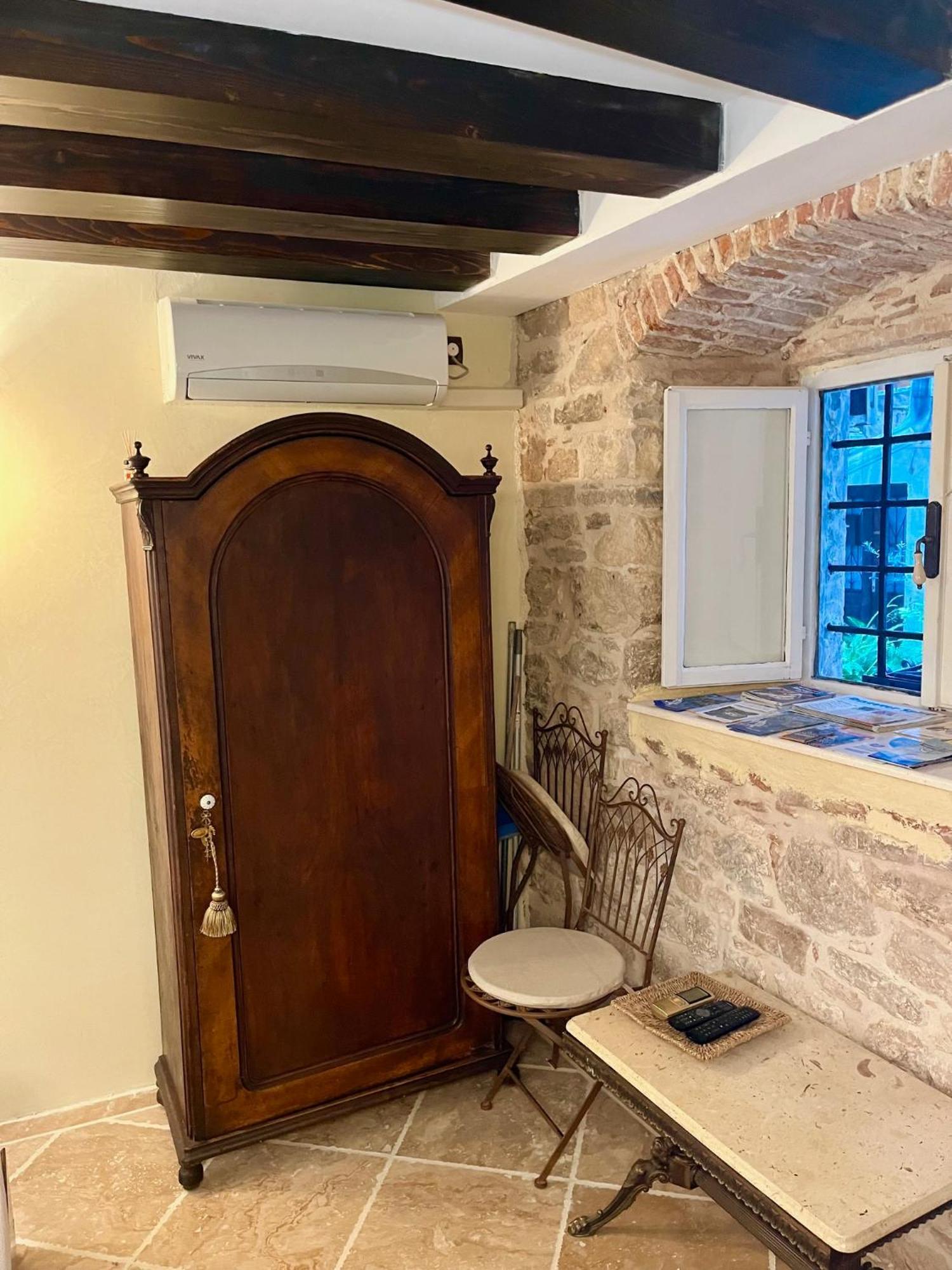 Apartment Venus Of The Palace - New Renovated Split Bagian luar foto
